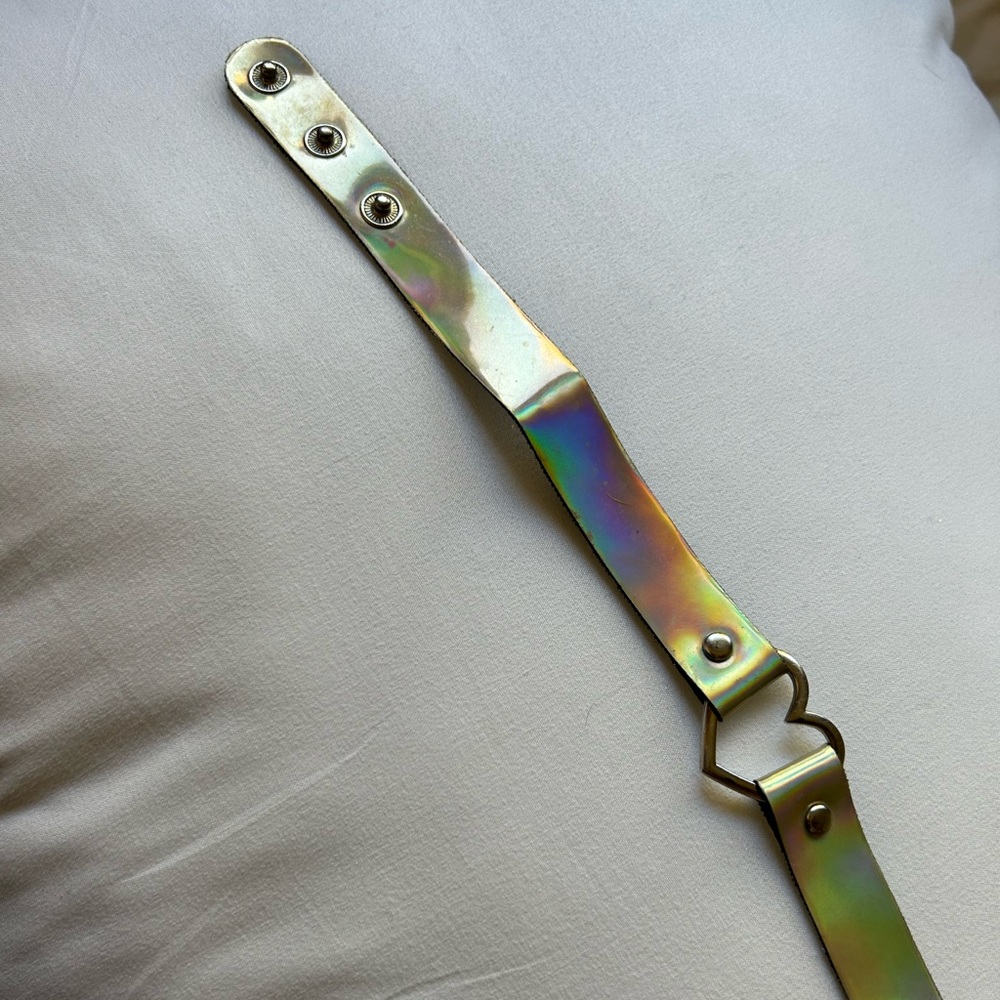 adorable 90s sexy choker metallic with heart